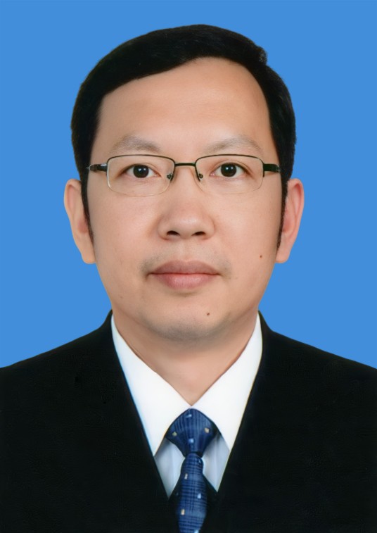 钟汉（广东省深圳市民政局党组成员、副局长）