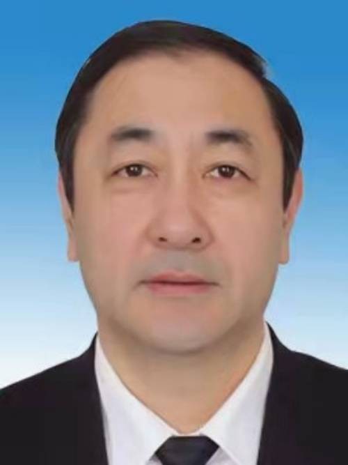 王忠学(山东省烟台市莱山区司法局党组成员、公证处主任)