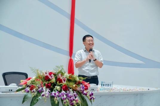 余文胜（中国梦网荣信科技集团董事长）