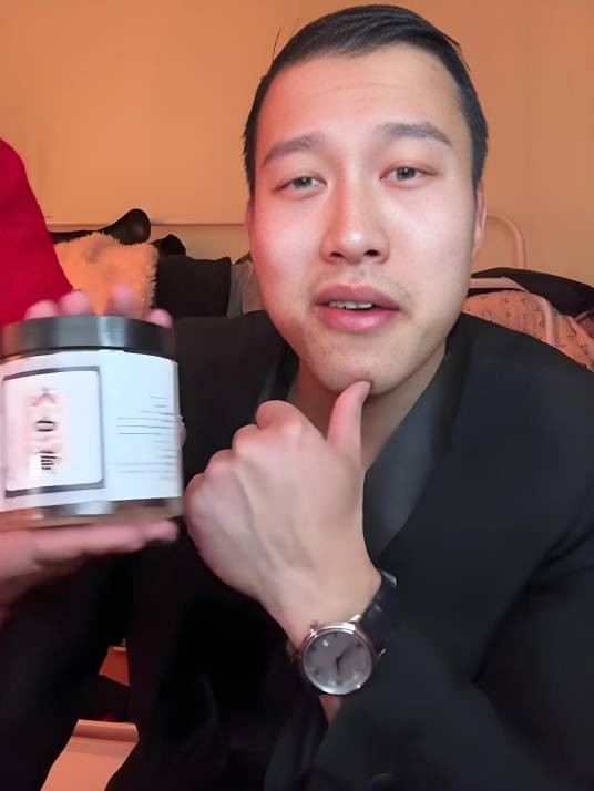 爱健身的小庞