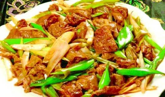家常尖椒肥肠