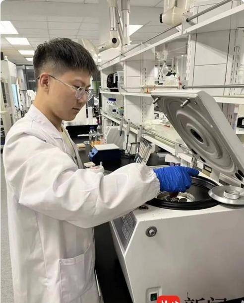 吴鹏程（中国药科大学2023届硕士毕业生）