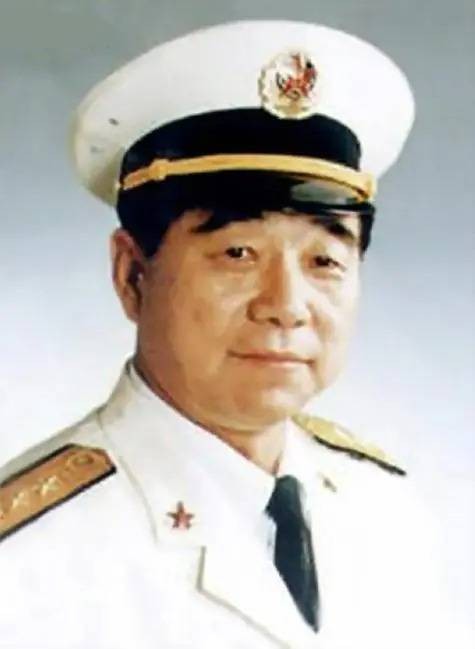 程福明（海军旅顺基地某潜艇支队副支队长）
