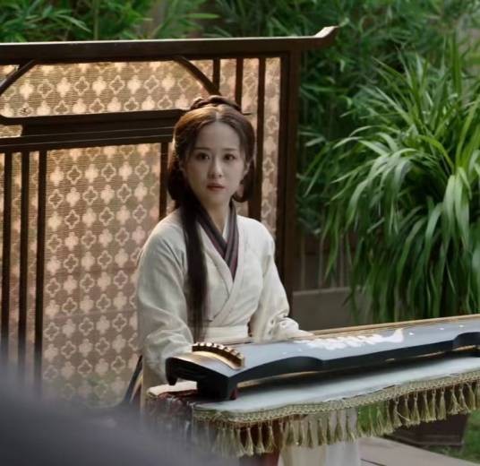 云裳（古装探案剧《花间令》中的角色）