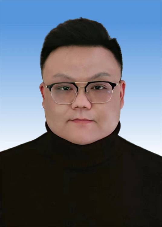 程潇（国富科技（成都）集团有限公司董事长）