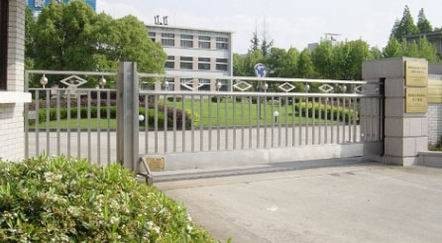佛山赢龙门业有限公司