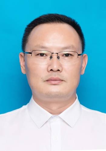 丁盛（湖南省益阳市资阳区纪律检查委员会常务副书记、益阳市资阳区监察委员会副主任）