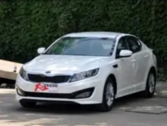 2012款起亚K5 2.0L Premium AT