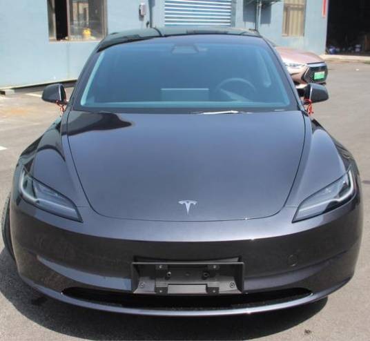 特斯拉Model 3焕新版