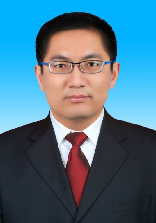 张铭（鄂尔多斯市民族事务委员会副主任）