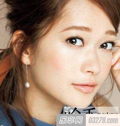 河本明子