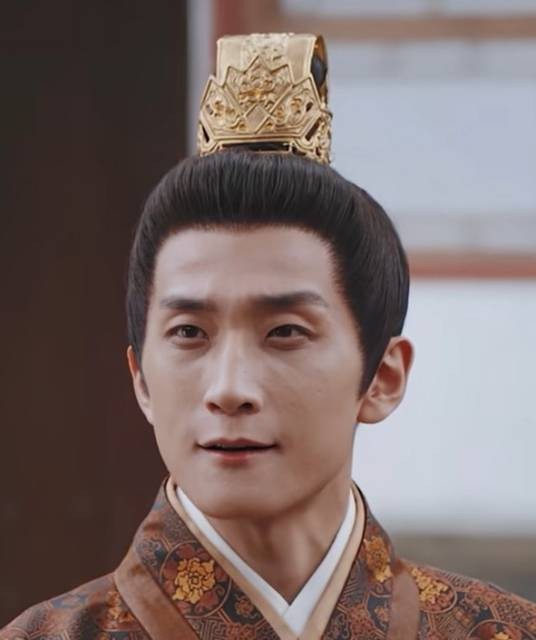 齐王(《雁回时》中单思杰饰演的病态痴恋亡妻的反派角色)