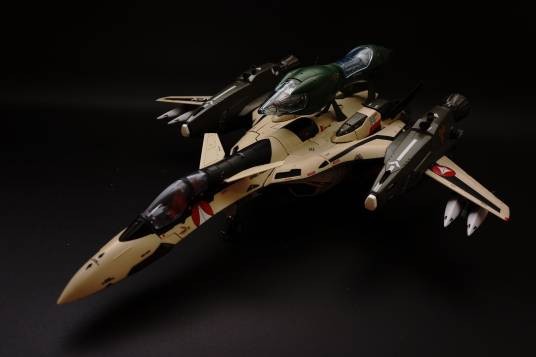 YF-19