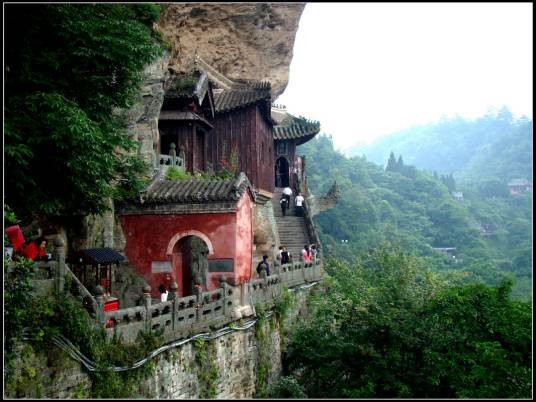 武当山南岩