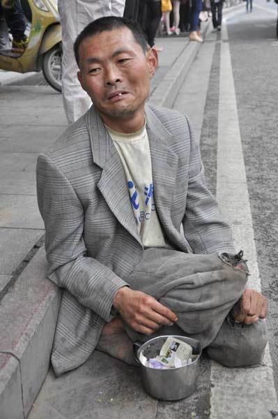 刘健（残疾乞丐英雄）