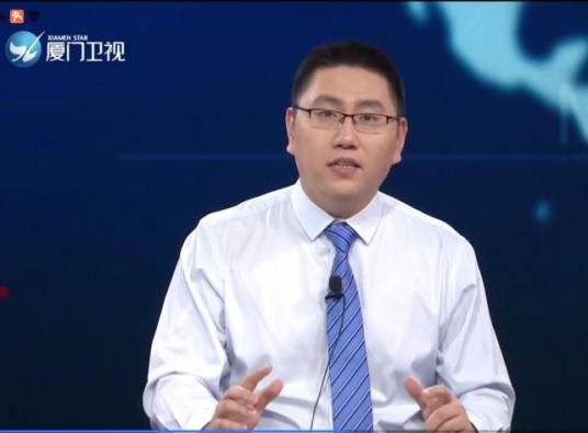 肖斌（厦门大学马克思主义学院教授）