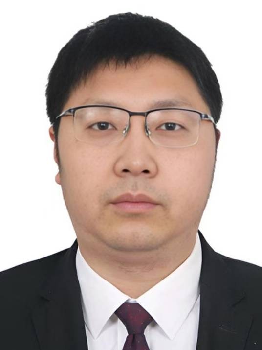 袁亮（江西省吉水二中保卫处副主任）