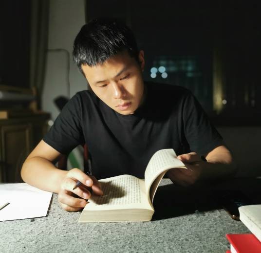 丁志华(中国书法家协会会员,书法家)
