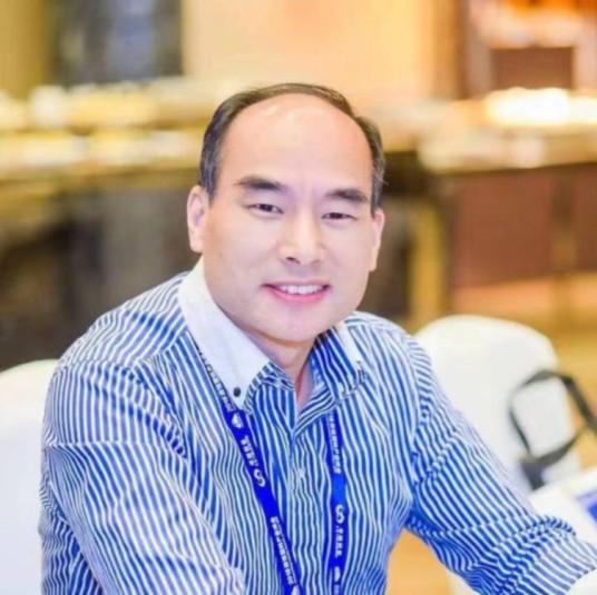 吴江明（新日恒力公司董事会董事长）