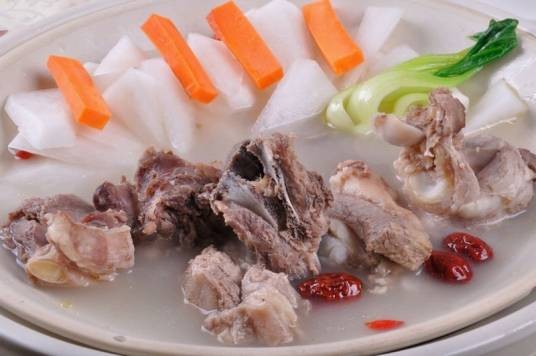龙骨萝卜汤
