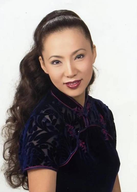 任雁（中国内地女高音歌唱家，原中央歌舞团女高音歌唱家）