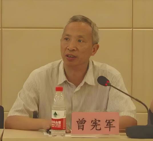 曾宪军（重庆理工大学党委常委、副校长）
