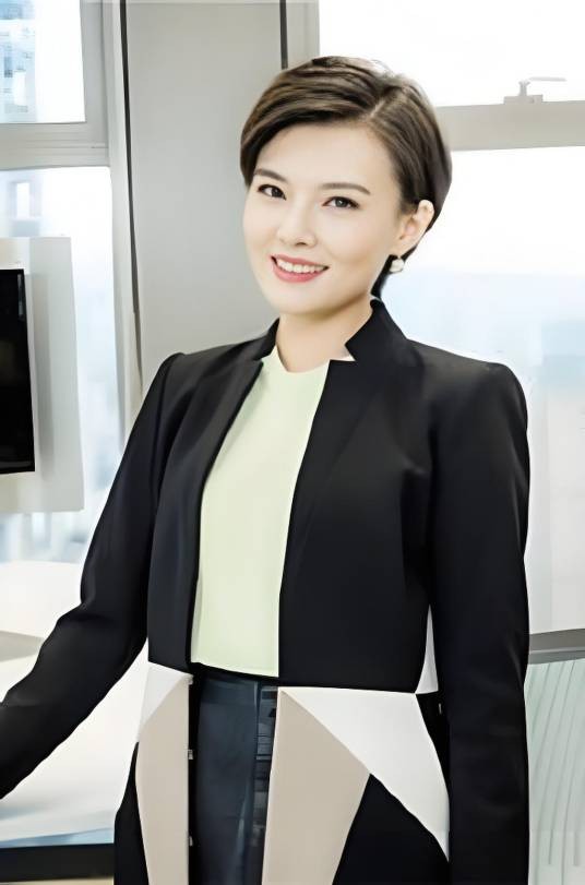 陈晓玲（电视剧《爱是欢乐的源泉》中的角色）