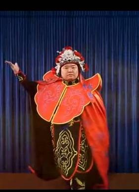 黄磊（巴蜀文化专业变脸长嘴壶茶艺培训学校总经理）