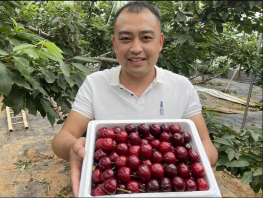 闵超（入选2020年8月-9月“中国好人榜”）