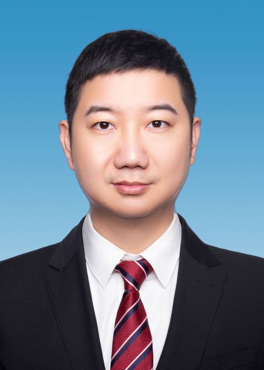 邵晓宇（重庆市南岸区弹子石街道党工委副书记、办事处主任）