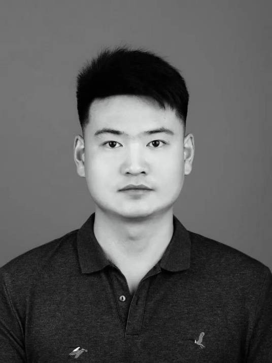 李杨（陕西汉中南郑区高台镇立峰村原党支部书记、村委会主任）