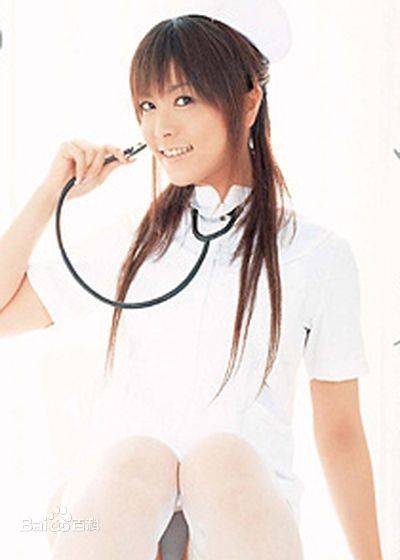 红月露娜（日本女演员）