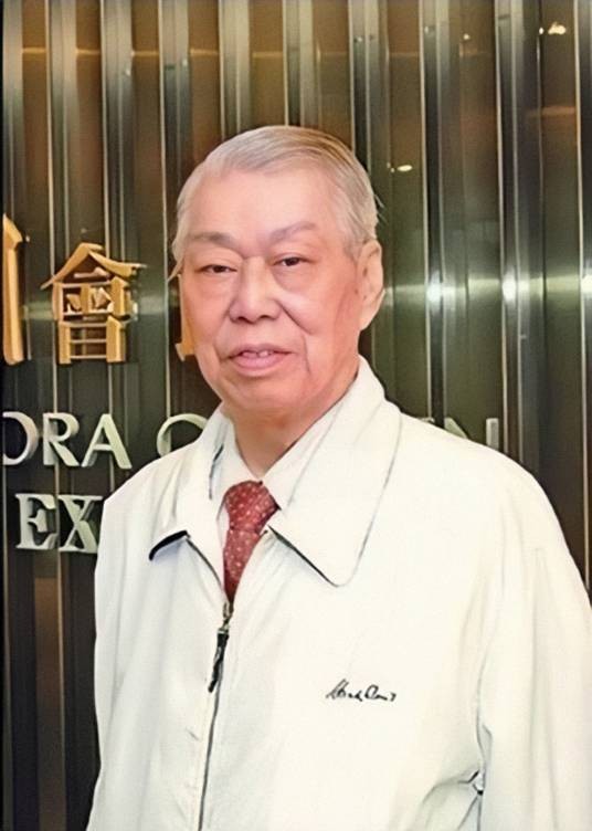 彭长贵（湘菜大师、左宗棠鸡发明人、彭园餐厅创始人）
