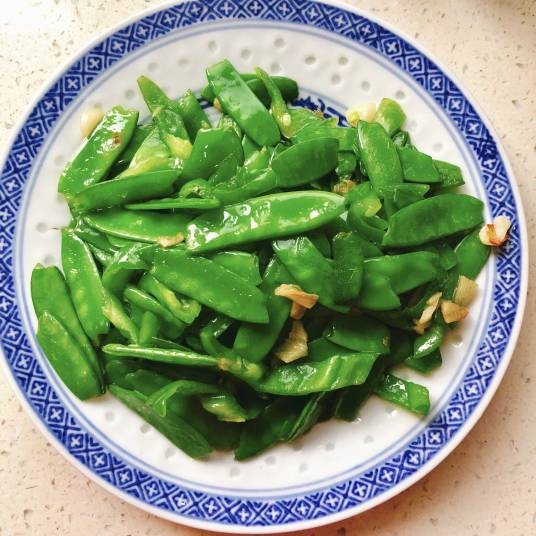 清炒豌豆荚