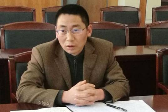 余来（湖北民族大学党委副书记、宣传部长、副校长）