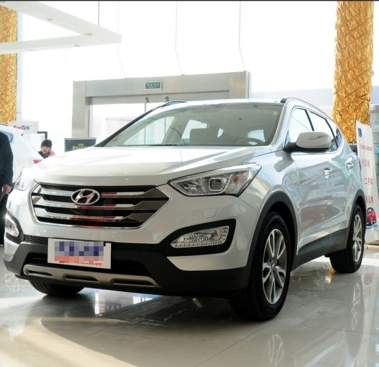 2013款全新胜达 2.0T 自动四驱尊贵版