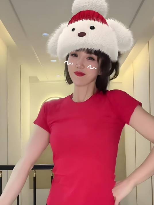 红衣李贞贤