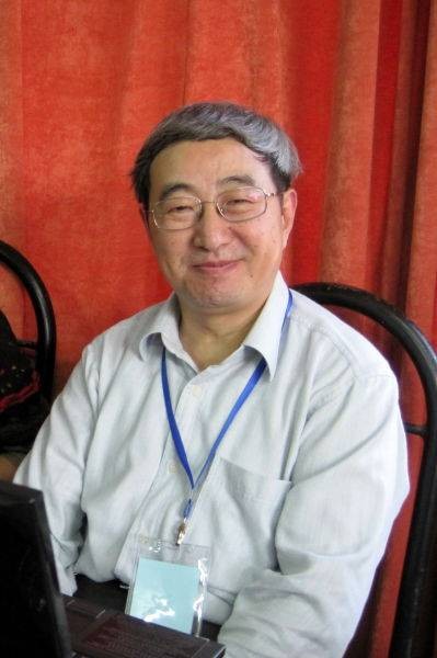 顾训中
