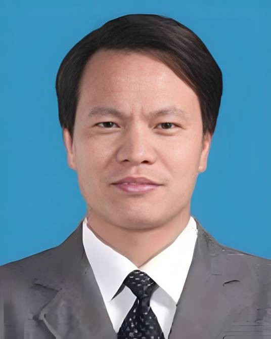 黄文川(内蒙古自治区发展和改革委员会党组成员、副主任)