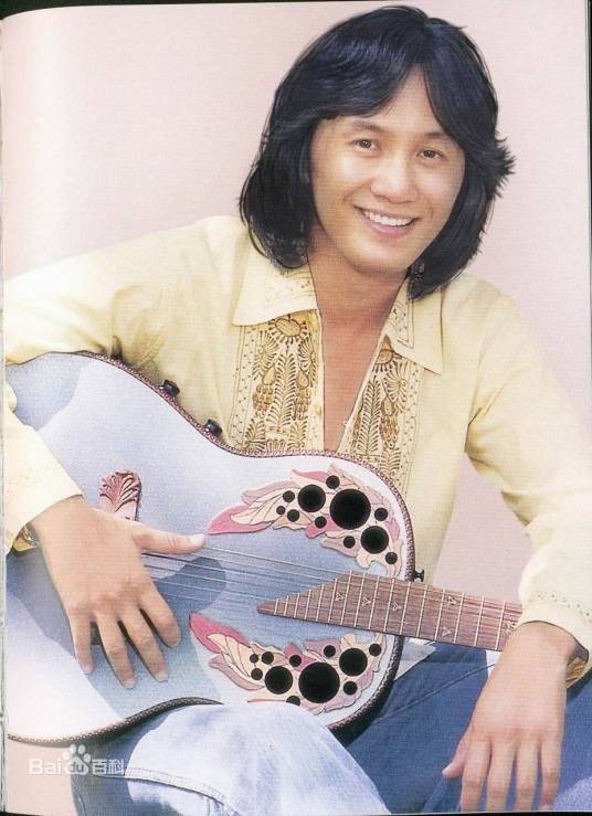 夜半轻私语（1976年许冠杰演唱的粤语歌曲）