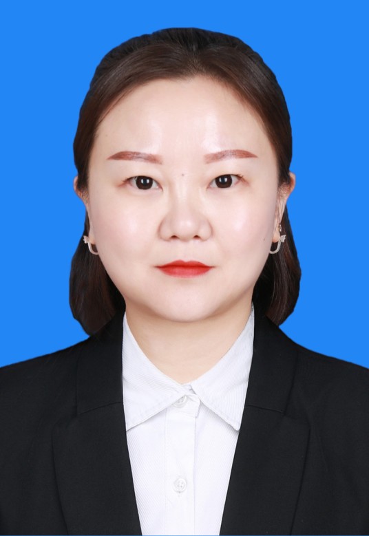 毛丽（贵州省黔南布依族苗族自治州平塘县人民政府政务服务中心副主任）