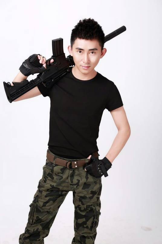 王龙（中国内地男演员）