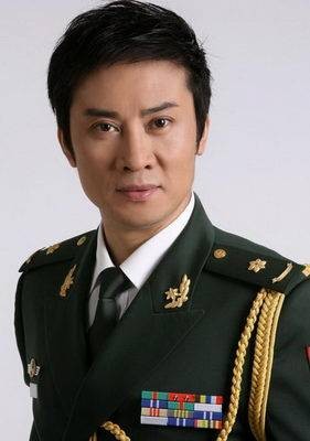 江涛（中国内地男歌唱演员，中国武警文工团独唱演员）
