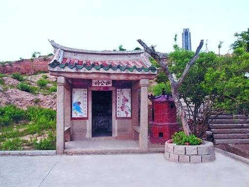 屿头山战斗英雄纪念碑