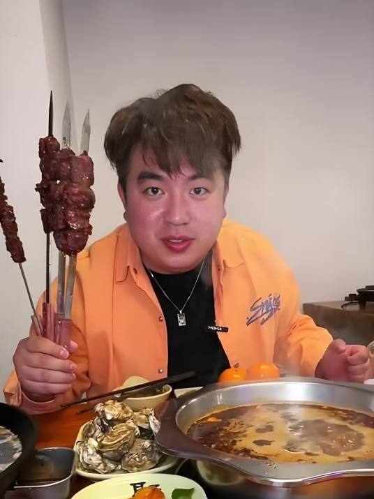 文哥已吃胖102斤