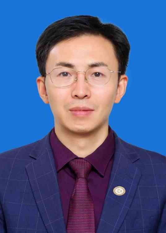 陈诚（律师，盈科绵阳管委会主任、党支部书记）