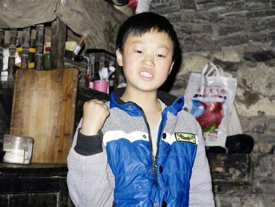 梁训（节目变形计农村主人公）