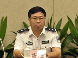 杨江华（广州市人民政府党组成员）