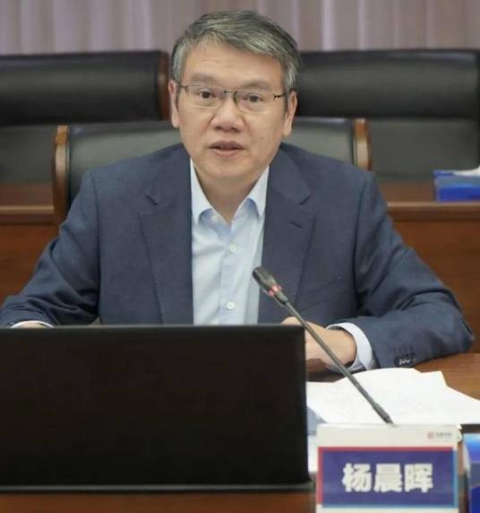 杨晨晖（恒健控股党委副书记、董事、总经理）
