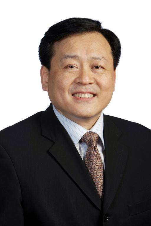 侯维栋